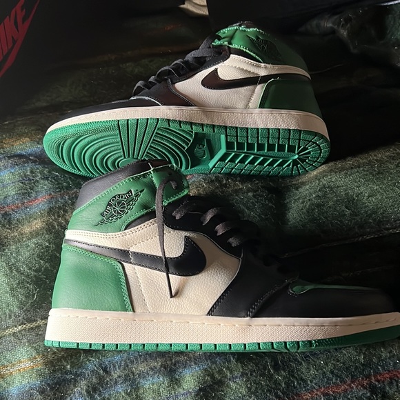 12.5 Jordan 1 Pine Green Og - Picture 1 of 5